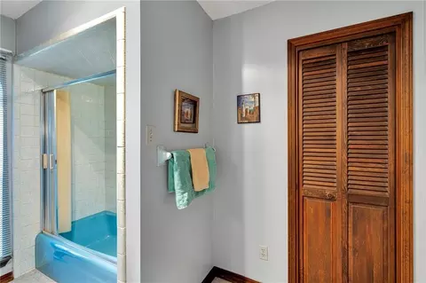 Bath - 313 Santa Cruz Ct, Luling, LA 70070 photo 5 of 6