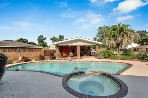 Exterior - 313 Santa Cruz Ct, Luling, LA 70070 photo 9 of 13