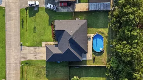 View/Area - 204 Laurel Ct, Luling, LA 70070 photo 4 of 5