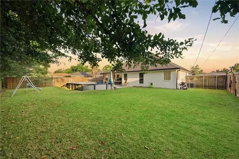 Exterior - 204 Laurel Ct, Luling, LA 70070 photo 3 of 4