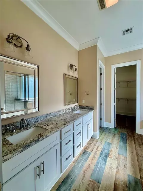 Bath - 1314 W 23rd Ave, Covington, LA 70433 photo 1 of 6
