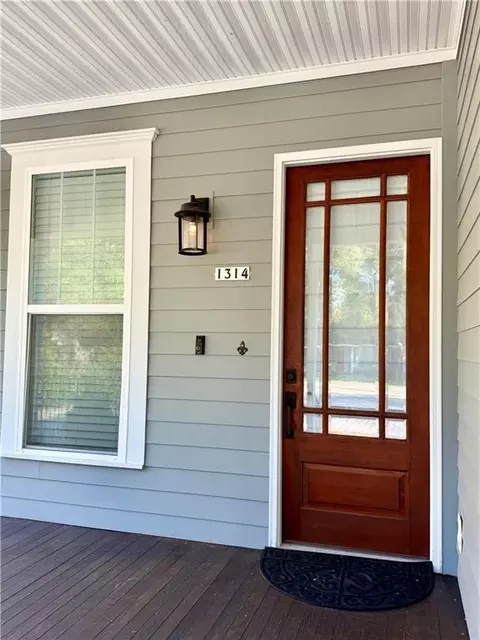 Exterior - 1314 W 23rd Ave, Covington, LA 70433 photo 6 of 10