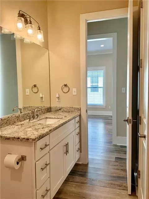 Bath - 1314 W 23rd Ave, Covington, LA 70433 photo 6 of 6