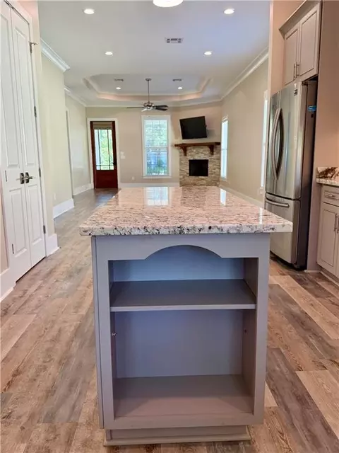 Kitchen - 1314 W 23rd Ave, Covington, LA 70433 photo 3 of 5