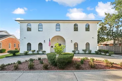 800 Crystal St, New Orleans, LA 70124