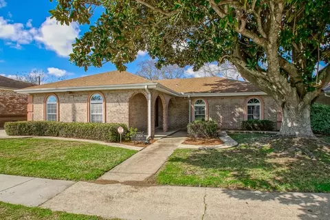 2004 Richland Ave, Metairie, LA 70001