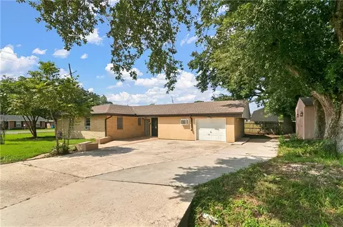Exterior - 227 Barton Ave, Luling, LA 70070 photo 3 of 4