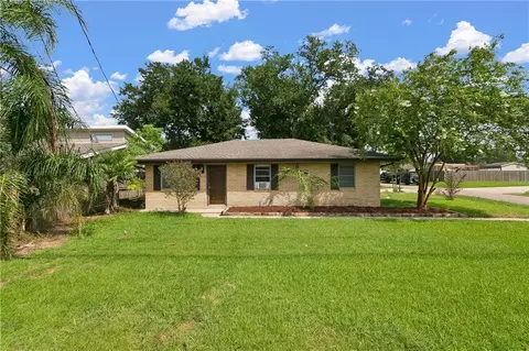 227 Barton Ave, Luling, LA 70070