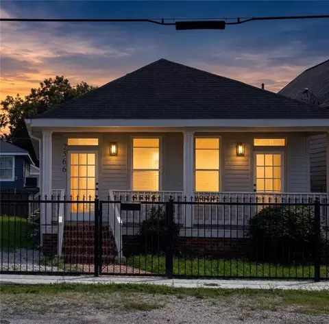 2566 N Rocheblave St, New Orleans, LA 70117