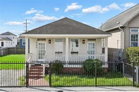 2566 N Rocheblave St, New Orleans, LA 70117