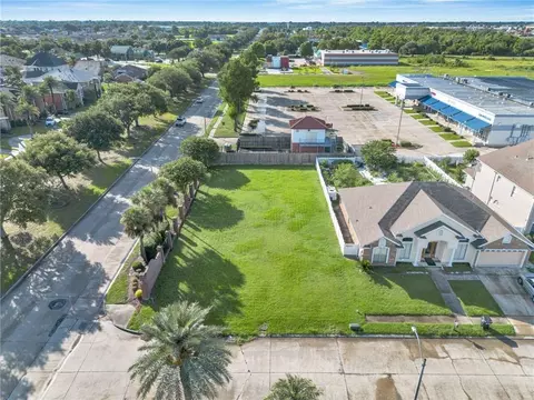 11401 Melvin Pl, New Orleans, LA 70128