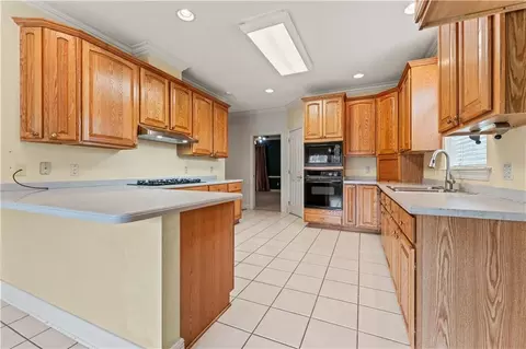 Kitchen - 217 W 3rd St, Reserve, LA 70084 photo 3 of 3