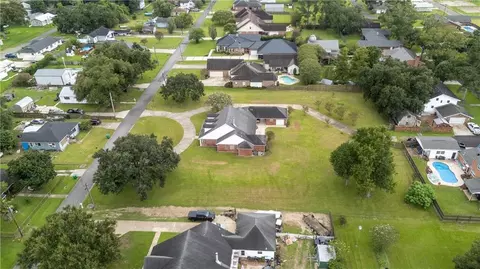 View/Area - 217 W 3rd St, Reserve, LA 70084 photo 6 of 9