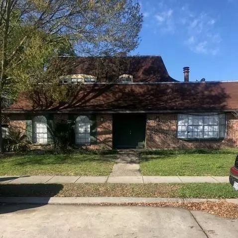4421 27 Woodland Dr, New Orleans, LA 70131