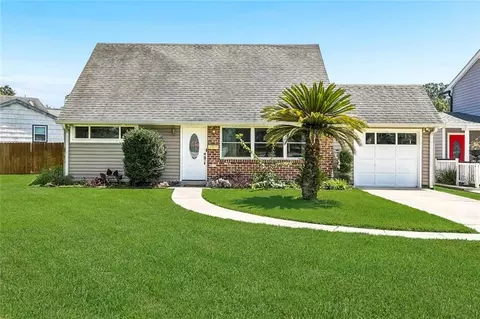 717 Mary Ln, River Ridge, LA 70123