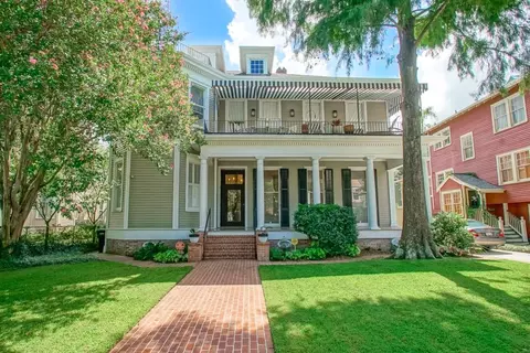 1821 Milan St #B, New Orleans, LA 70115