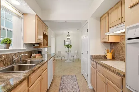 Kitchen - 7 Caddo Ct, Kenner, LA 70065 photo 1 of 2