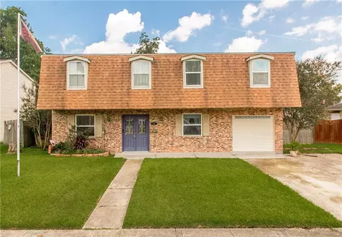413 Evergreen Dr, Laplace, LA 70068
