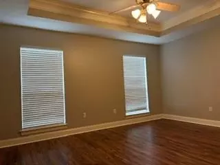 Living - 25094 Lowe Davis Rd, Covington, LA 70435 photo 4 of 4
