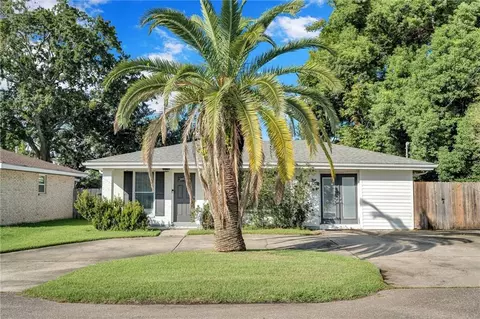 10517 Sedalia Ave, River Ridge, LA 70123