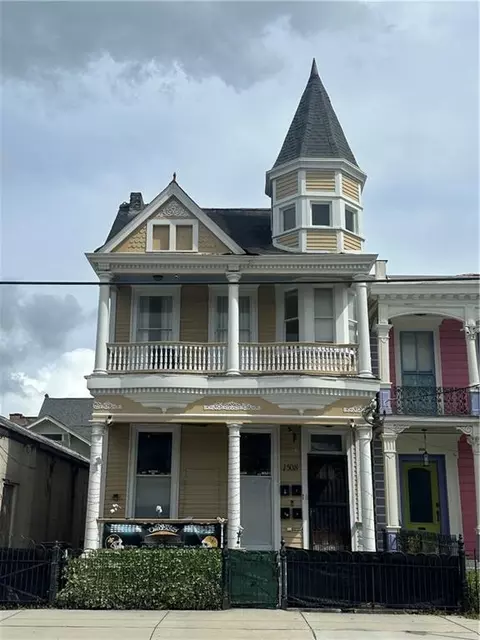 1508 Robert C Blakes Dr, New Orleans, LA 70130