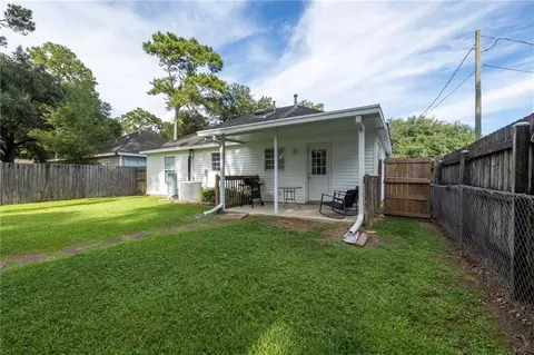 Exterior - 4138 Walnut St, Slidell, LA 70461 photo 2 of 7