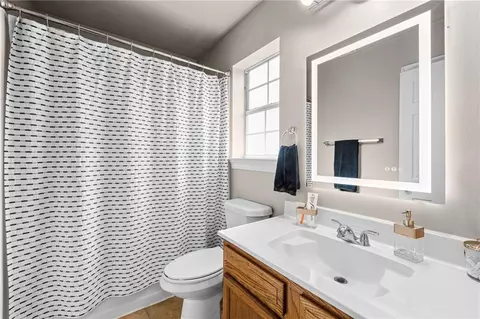 Bath - 4138 Walnut St, Slidell, LA 70461 photo 1 of 2