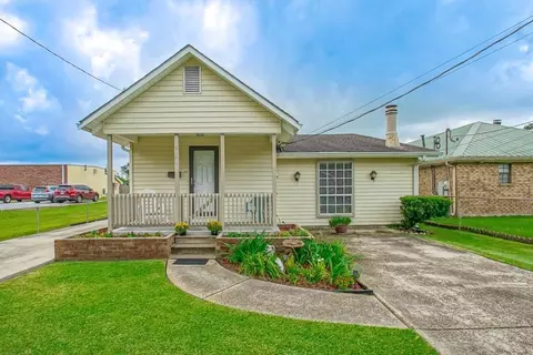 5101 Belle Terre Rd, Marrero, LA 70072