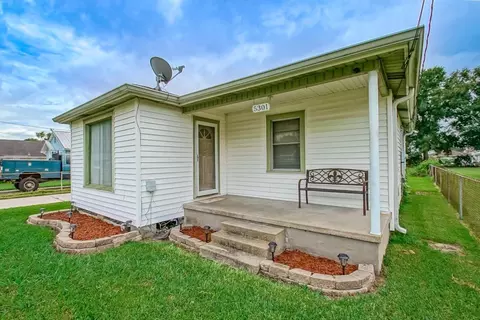 5301 Belle Terre Rd, Marrero, LA 70072