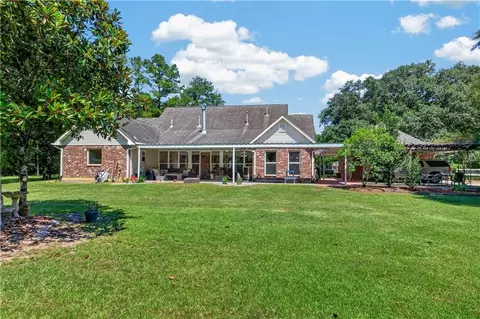 Exterior - 115 Eagle Rd, Covington, LA 70435 photo 4 of 13