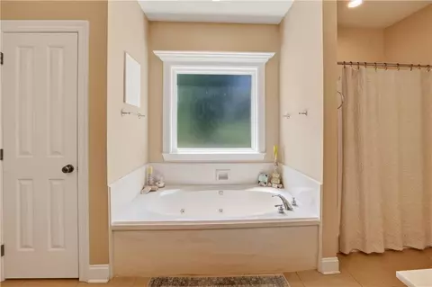 Bath - 115 Eagle Rd, Covington, LA 70435 photo 1 of 4