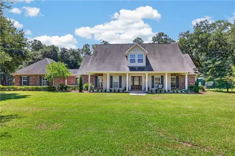 Exterior - 115 Eagle Rd, Covington, LA 70435 photo 2 of 13