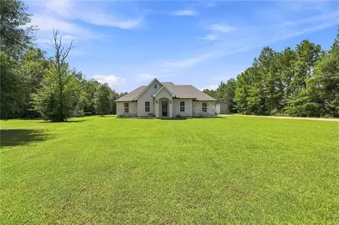 49047 Woodhaven Rd, Tickfaw, LA 70466