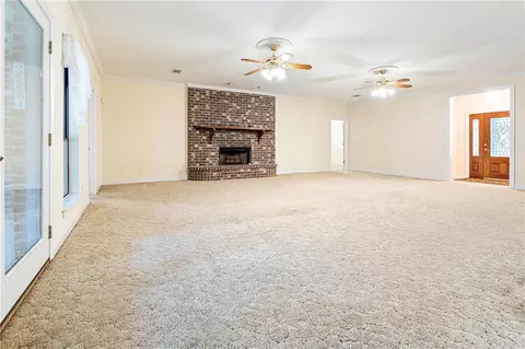 Living - 69170 4th Ave, Covington, LA 70433 photo 5 of 5