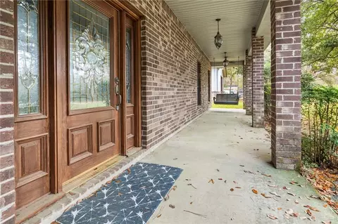 Exterior - 69170 4th Ave, Covington, LA 70433 photo 5 of 6