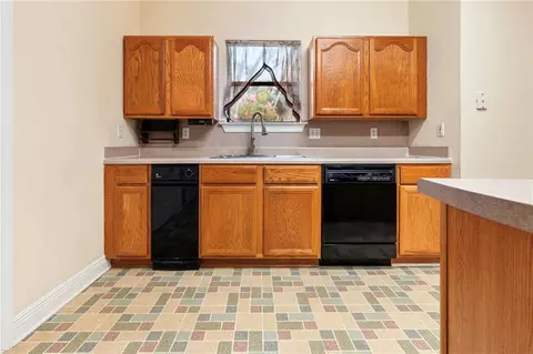 Kitchen - 69170 4th Ave, Covington, LA 70433 photo 2 of 2