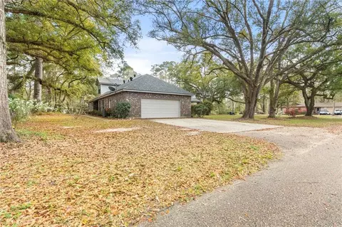 Exterior - 69170 4th Ave, Covington, LA 70433 photo 4 of 6