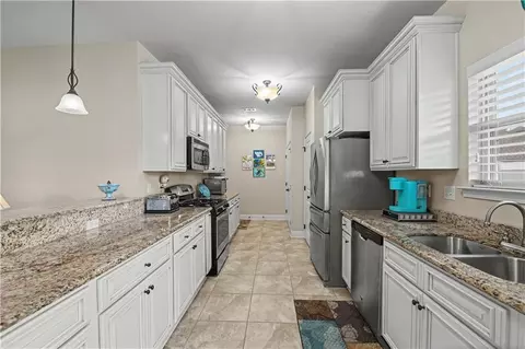 Kitchen - 324 Craftsman Ct, Covington, LA 70433 photo 2 of 3