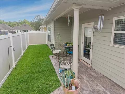 Exterior - 324 Craftsman Ct, Covington, LA 70433 photo 3 of 5