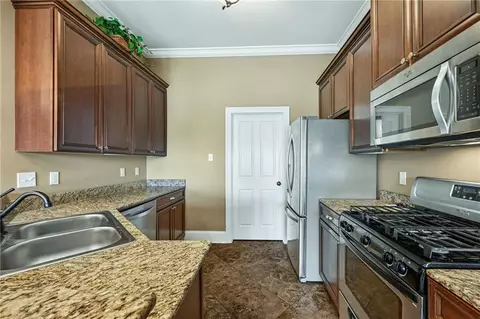Kitchen - 337 Nicklaus Dr, Slidell, LA 70458 photo 2 of 2