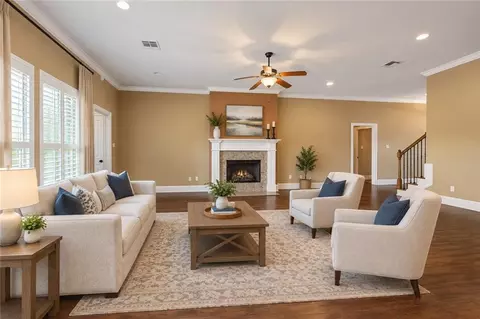 Living - 337 Nicklaus Dr, Slidell, LA 70458 photo 3 of 5