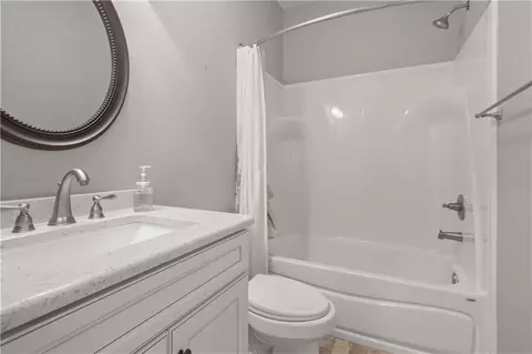 Bath - 637 Weston Way, Covington, LA 70433 photo 4 of 4