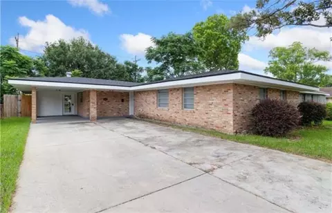 3345 Somerset Dr, New Orleans, LA 70131