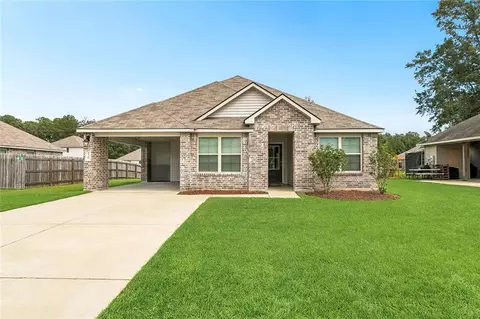 48506 Red Fox Dr, Hammond, LA 70401