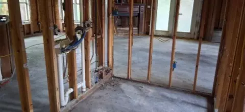 Entry Way - 433 E Maple Loop, Laplace, LA 70068 photo 3 of 3