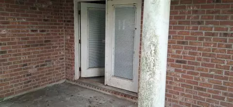 Exterior - 433 E Maple Loop, Laplace, LA 70068 photo 4 of 11