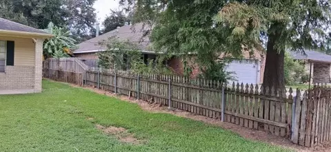 Exterior - 433 E Maple Loop, Laplace, LA 70068 photo 3 of 11