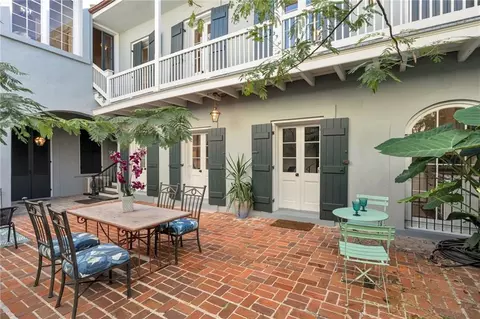 415 Burgundy St #1B, New Orleans, LA 70112