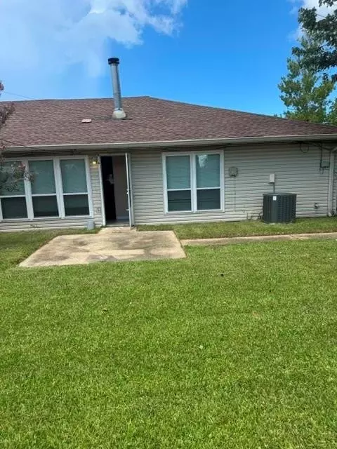 545 Heritage Cv, Laplace, LA 70068