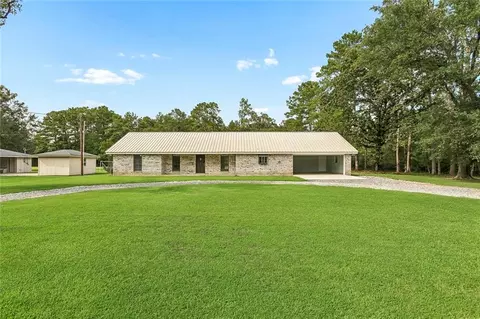 13055 Tammy Dr, Tickfaw, LA 70466